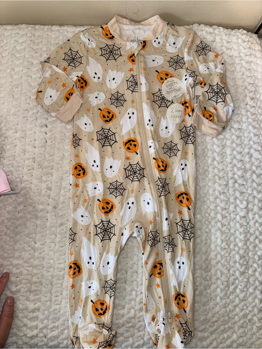 Milkberry Kids Beige Halloween Ghost & Pumpkin One-Piece Zipper Pajamas